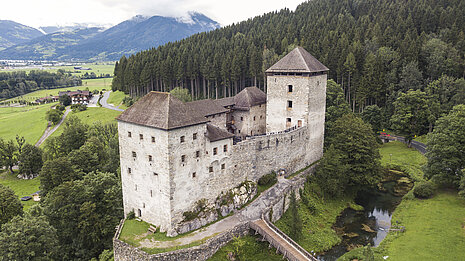 Burg Kaprun Sommer © Arne Müseler – arne-mueseler.com